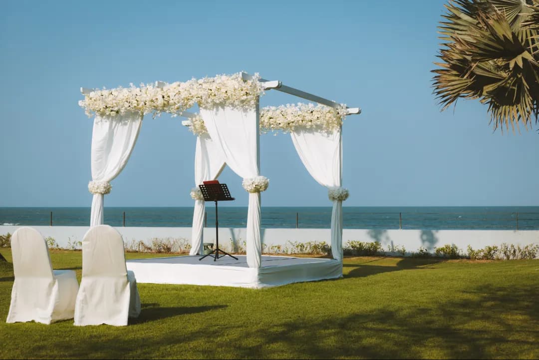 Presentation StagesPavilion events and more tents for events, led screens and mobile toilets for events