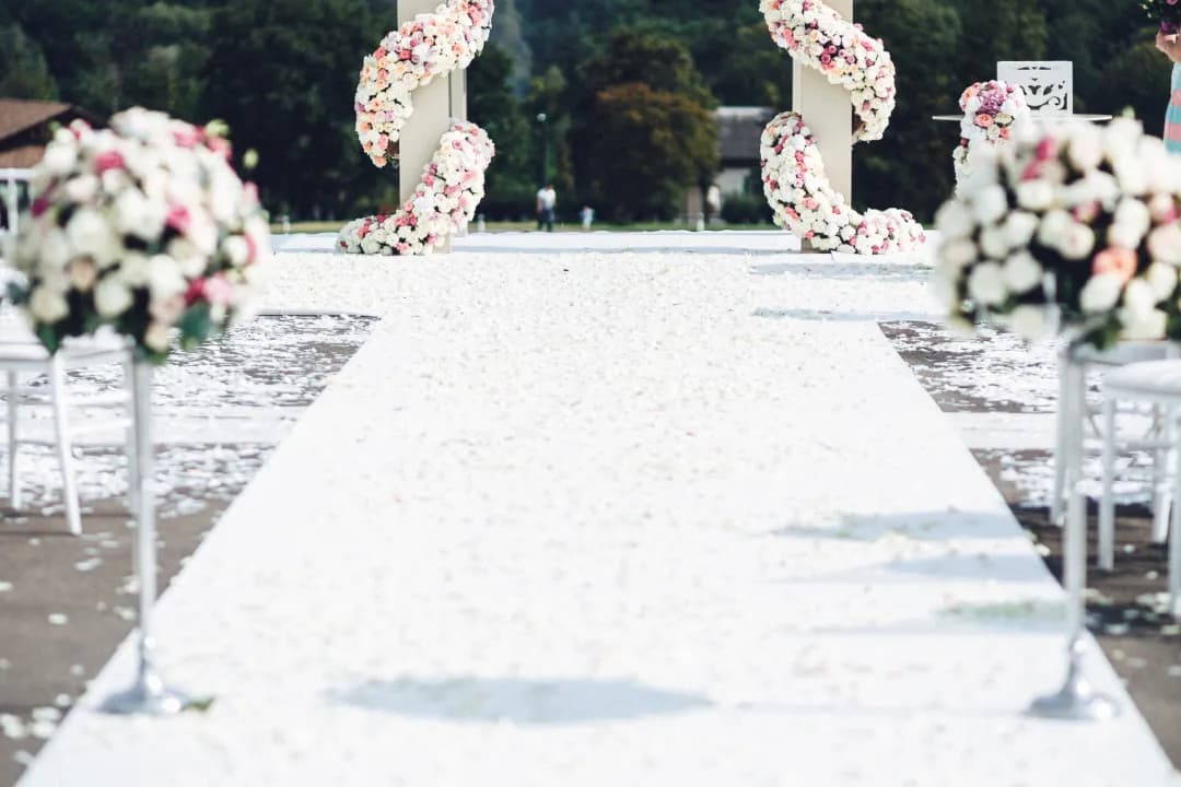 Aisles and WalkwaysPavilion events and more tents for events, led screens and mobile toilets for events